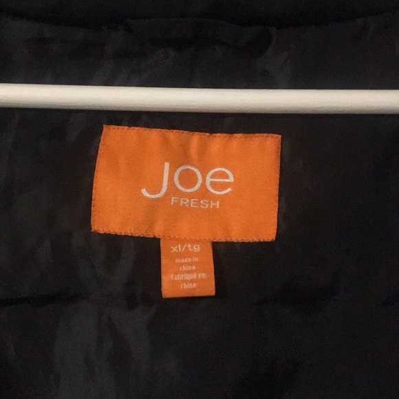 Sleeveless Jacket - Picture 3 of 5